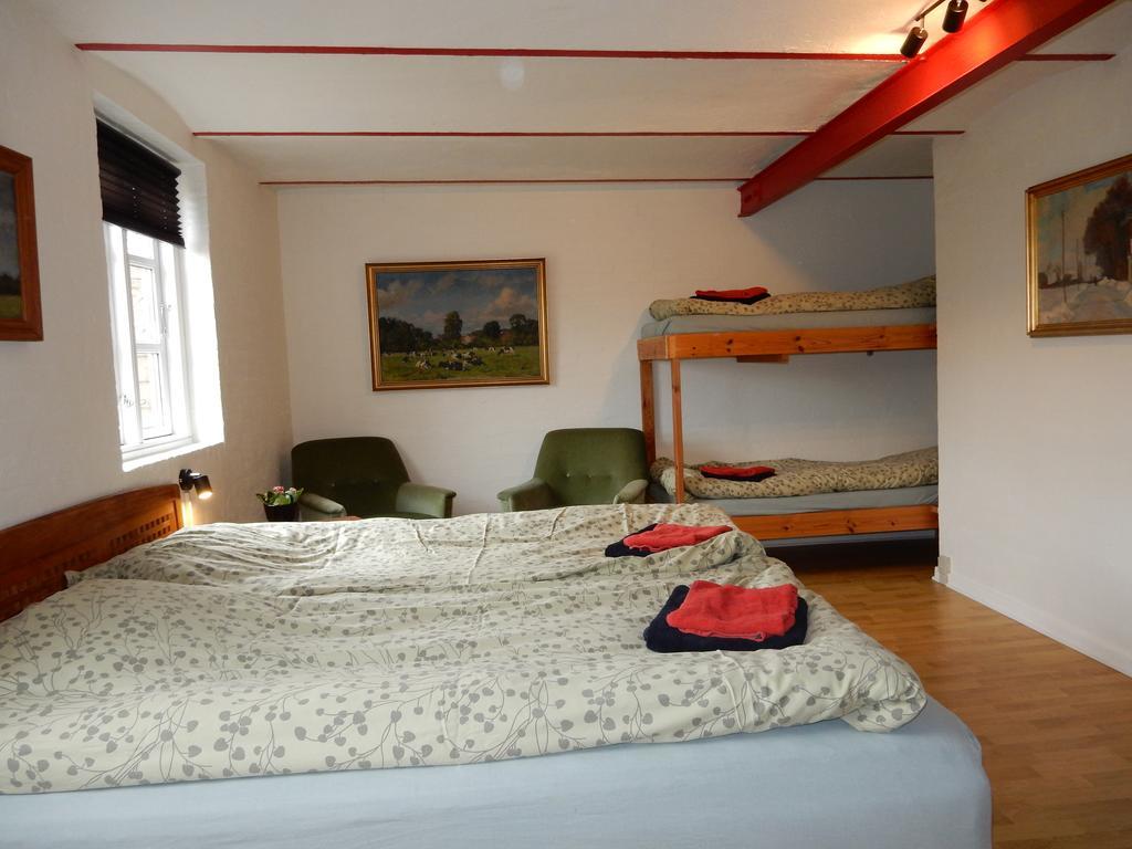 Den Gamle Kostald Bed & Breakfast Holsted 외부 사진