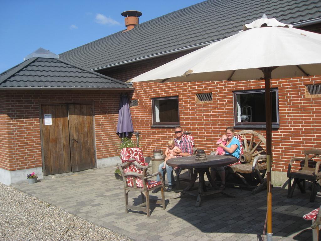 Den Gamle Kostald Bed & Breakfast Holsted 외부 사진